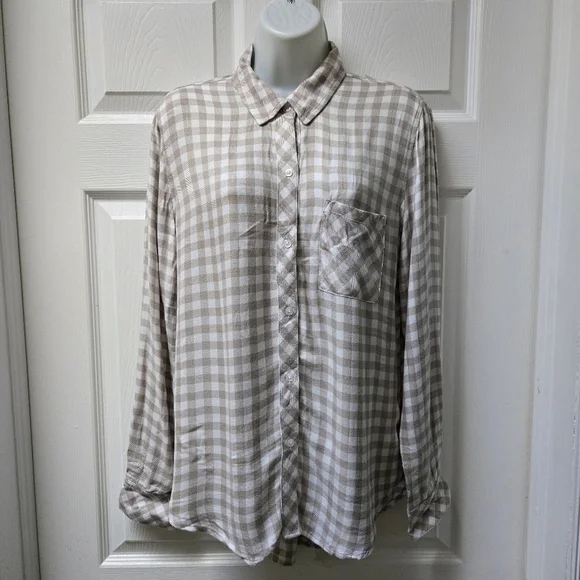 Rails Hunter Powder Wheat Button Up Shirt - Picture 2 of 8